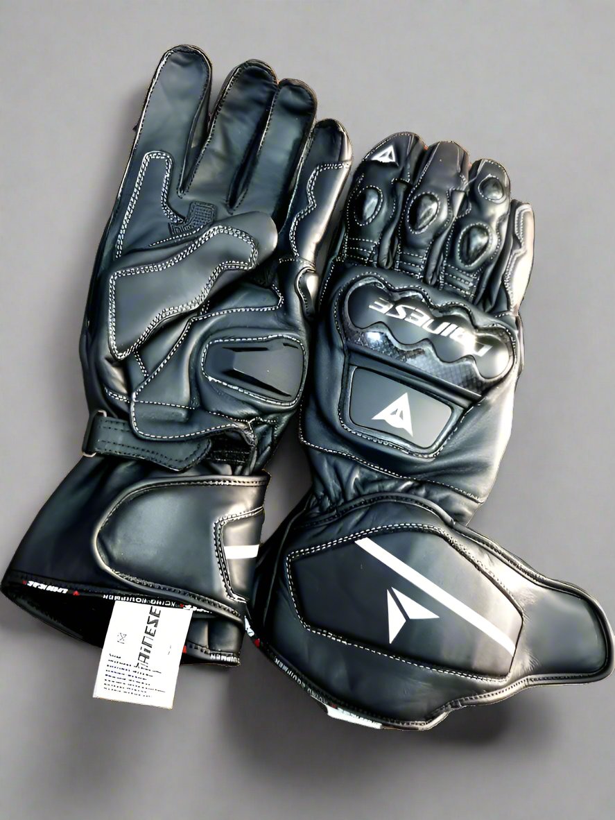 Begrenztes Angebot Super Speed ​​D1 Motorrad Lederkombi Zweiteiler / Metall D1 Handschuhe
