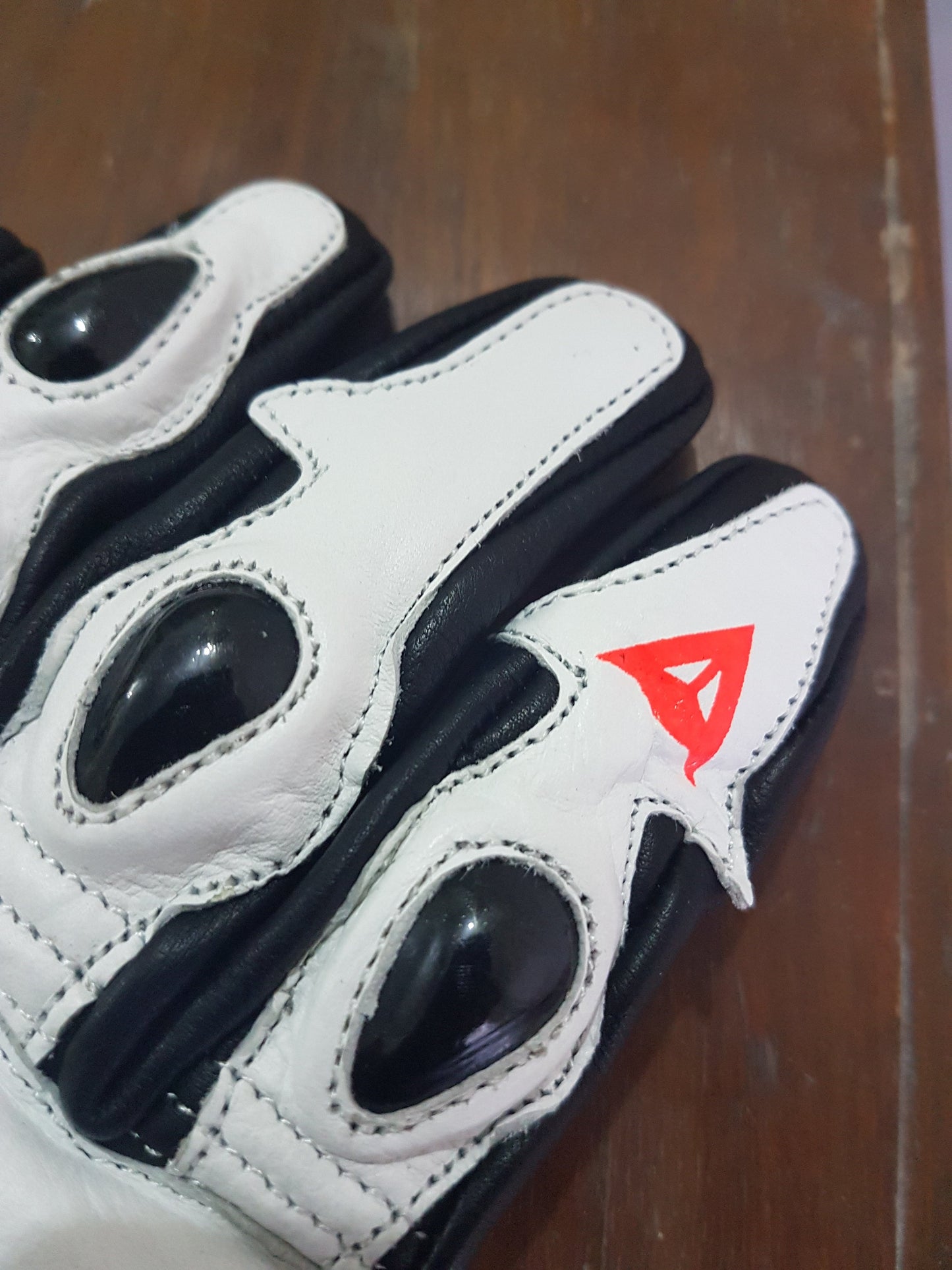 Full Metal D1 Leather Motorcycle Gloves Black/White/Fluo Red